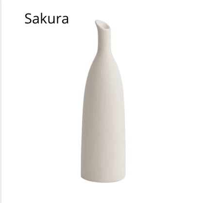 Vaze ceramice în tonuri neutre